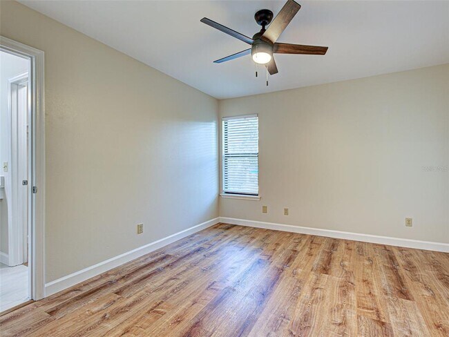 Building Photo - 4008 Crockers Lake Blvd