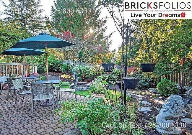 Building Photo - Luxurious 5-bedroom home in Sammamish with...