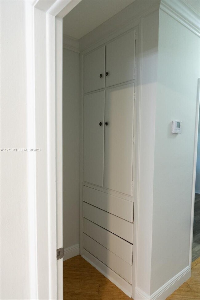 Building Photo - 13125 SW 83rd Ave