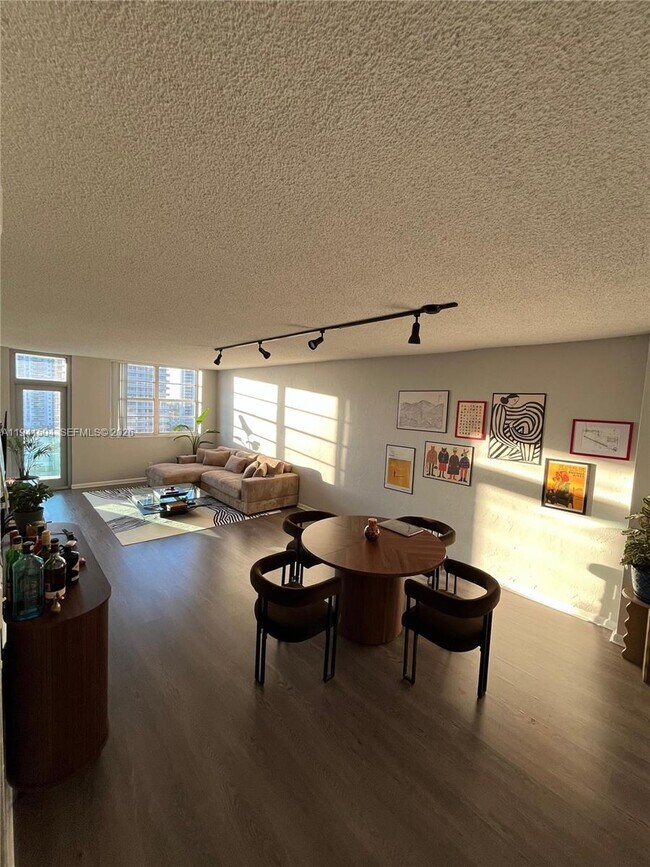 Building Photo - 19390 Collins Ave