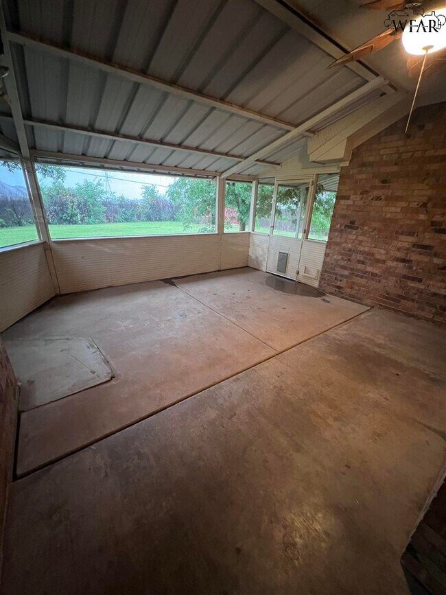 Building Photo - 6031 Van Dorn Dr