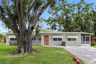 Building Photo - 731 Cypress Ave