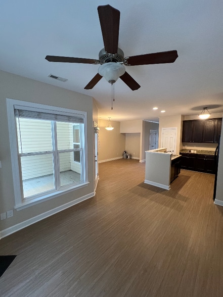 Building Photo - 1905 Fieldhouse Ave