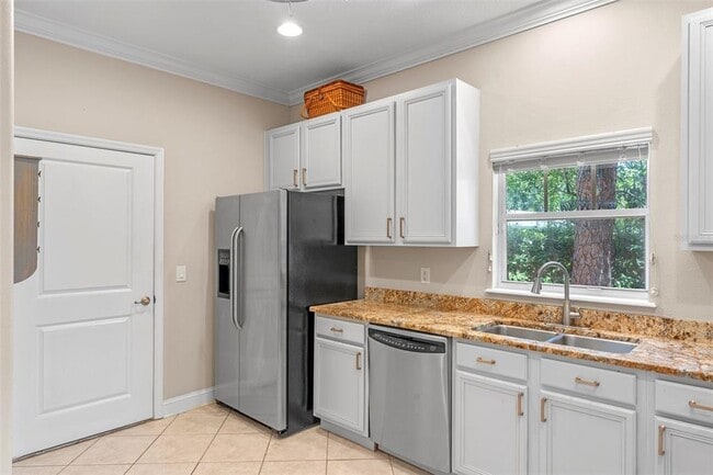 Building Photo - 2238 Hawick Ln