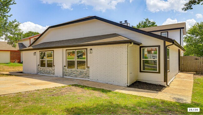 Building Photo - 5522 Allbrook