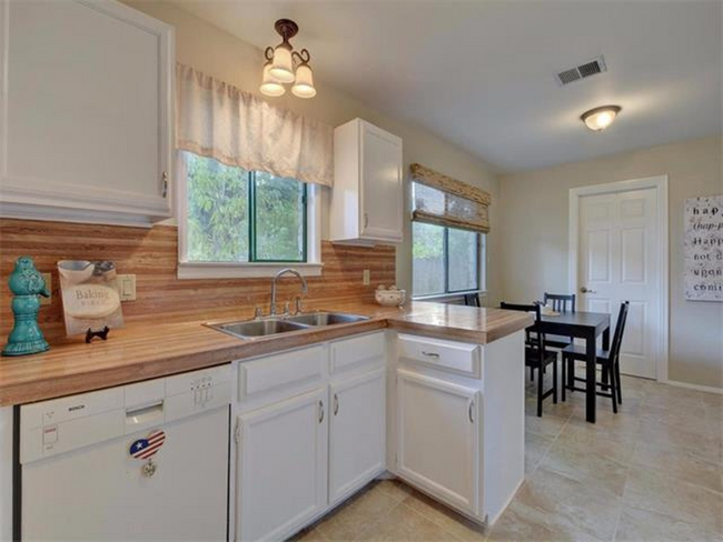 Building Photo - 7601 Hawkeye Dr