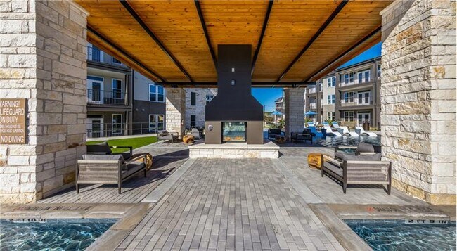 Building Photo - 6001 Ed Bluestein Blvd