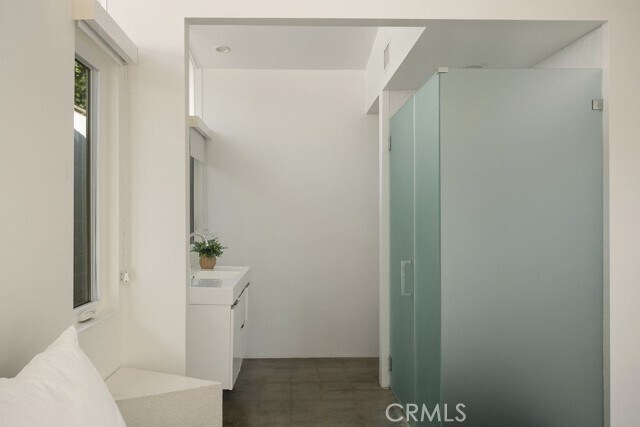 Building Photo - 2015 Irvine Ave