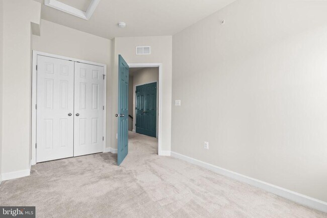 Building Photo - 3030 Mia Ln