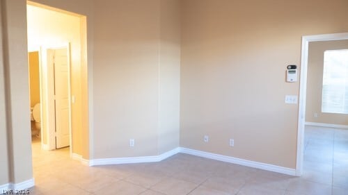 Building Photo - 9205 Guggenheim Ct