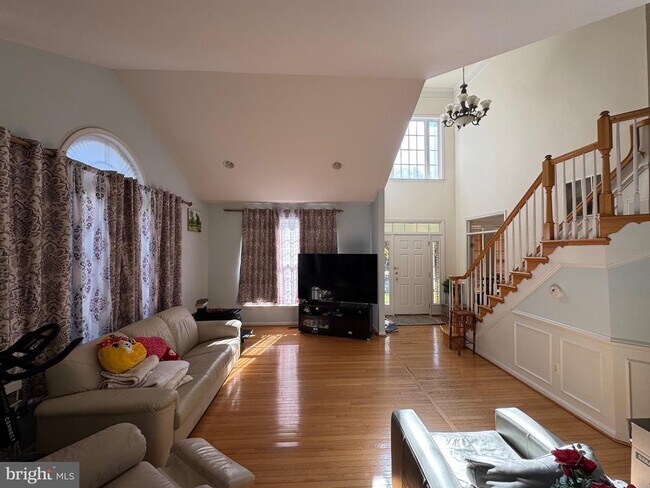 Primary Photo - 24794 Serpentine Pl