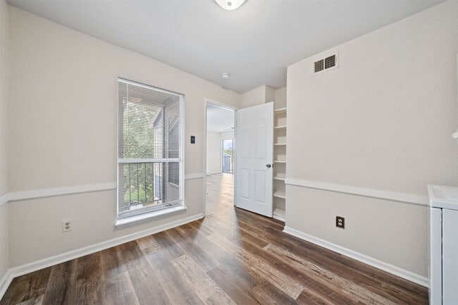 Building Photo - 18519 Egret Bay Blvd