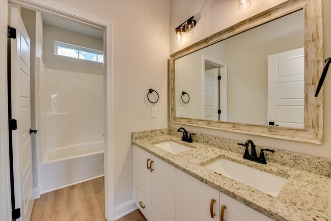 Building Photo - Brand New 5 Bed 3 Bath Near Fort Eisenhower!!