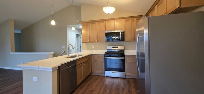 Building Photo - 394 Timber Pointe Dr