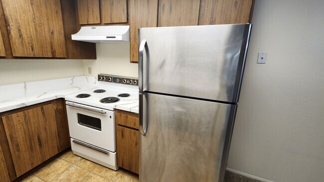 Building Photo - 2 Bedroom Condo in Mission Valley