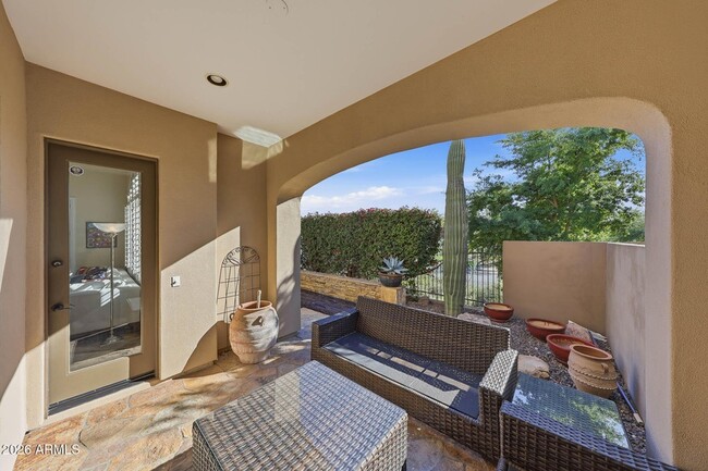 Building Photo - 8891 E Mountain Spring Rd