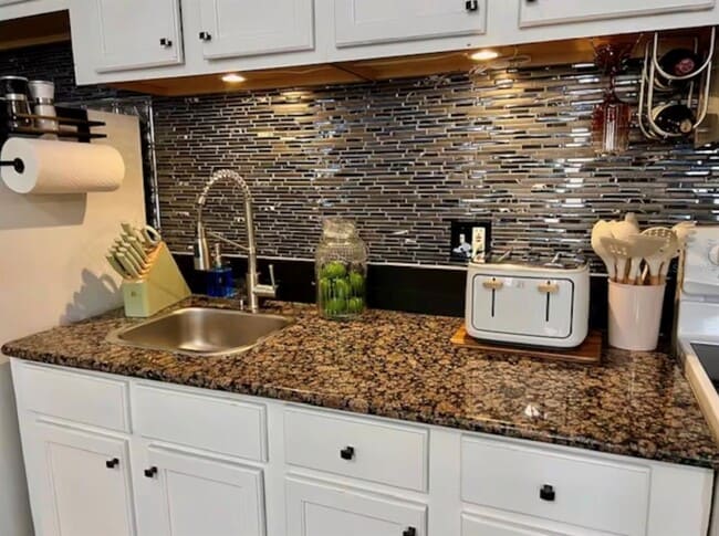 Building Photo - 2510 W Main St