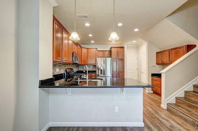 Building Photo - $2,750 - 2 Bed, 2.5 Bath Condo in Centenni...