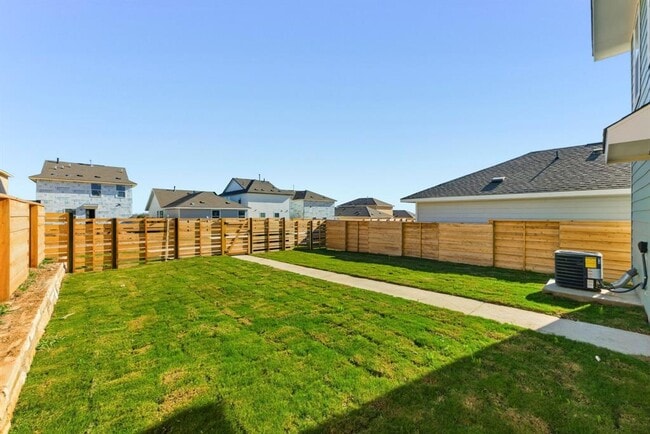 Building Photo - 385 Keefer