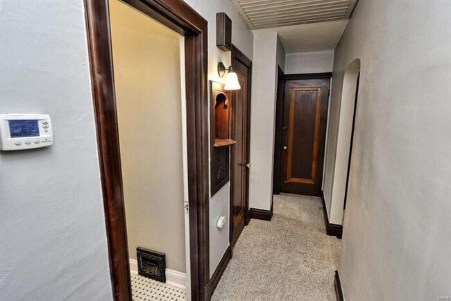 Building Photo - Fantastic 2bd/1ba home! Coming soon!