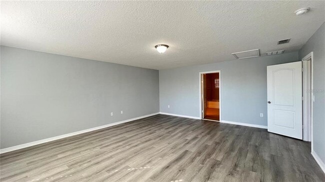 Building Photo - 3737 Maidencain St