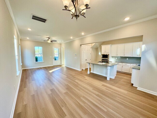 Building Photo - Discover Coastal Living at Its Finest in Marketview, Market Common – Now Leasing!