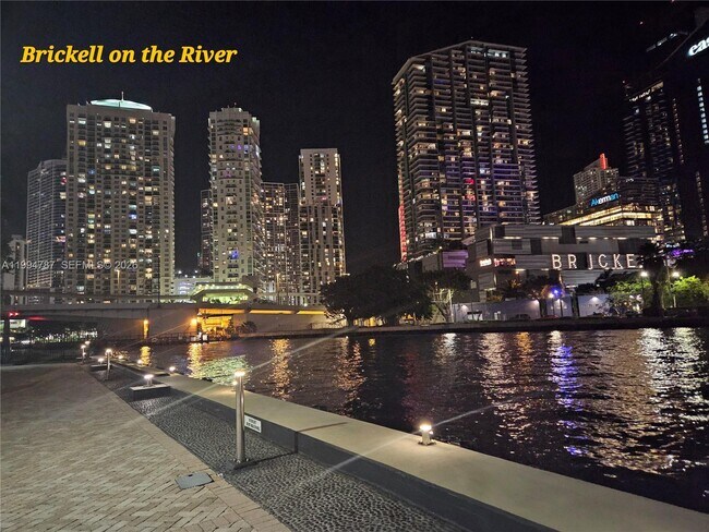 Building Photo - 350 S Miami Ave