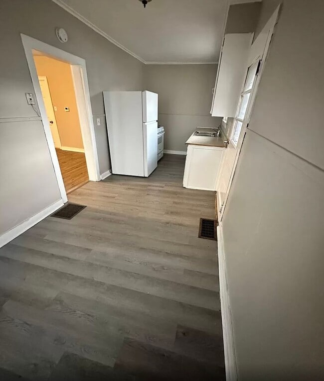 Building Photo - 1-3 McConnel Avenue