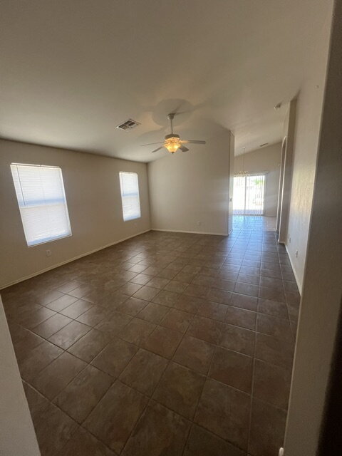Building Photo - "Charming 3-Bedroom Oasis with 2 Baths in Florence - 1,281 Sq Ft of Comfort!"