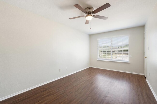Building Photo - 1616 Windy Park Ct
