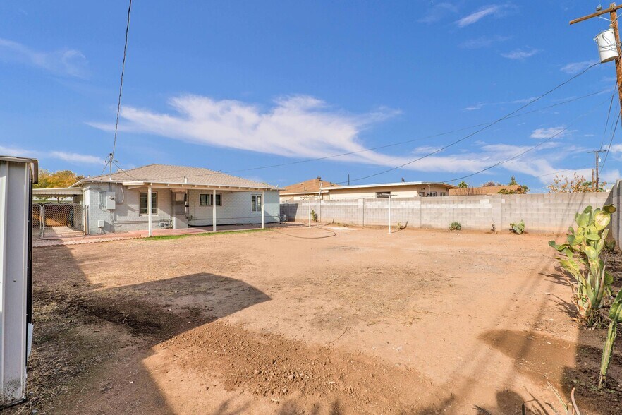 Building Photo - 3015 N 17th Ave