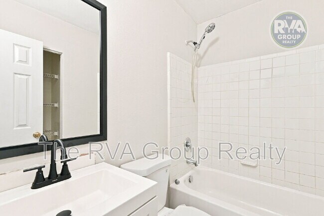 Building Photo - 3517 Briel St