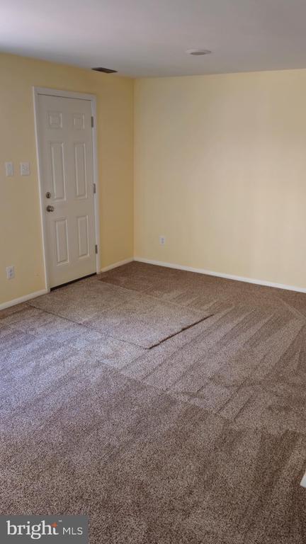 Building Photo - 8123 Steeple Chase Ct