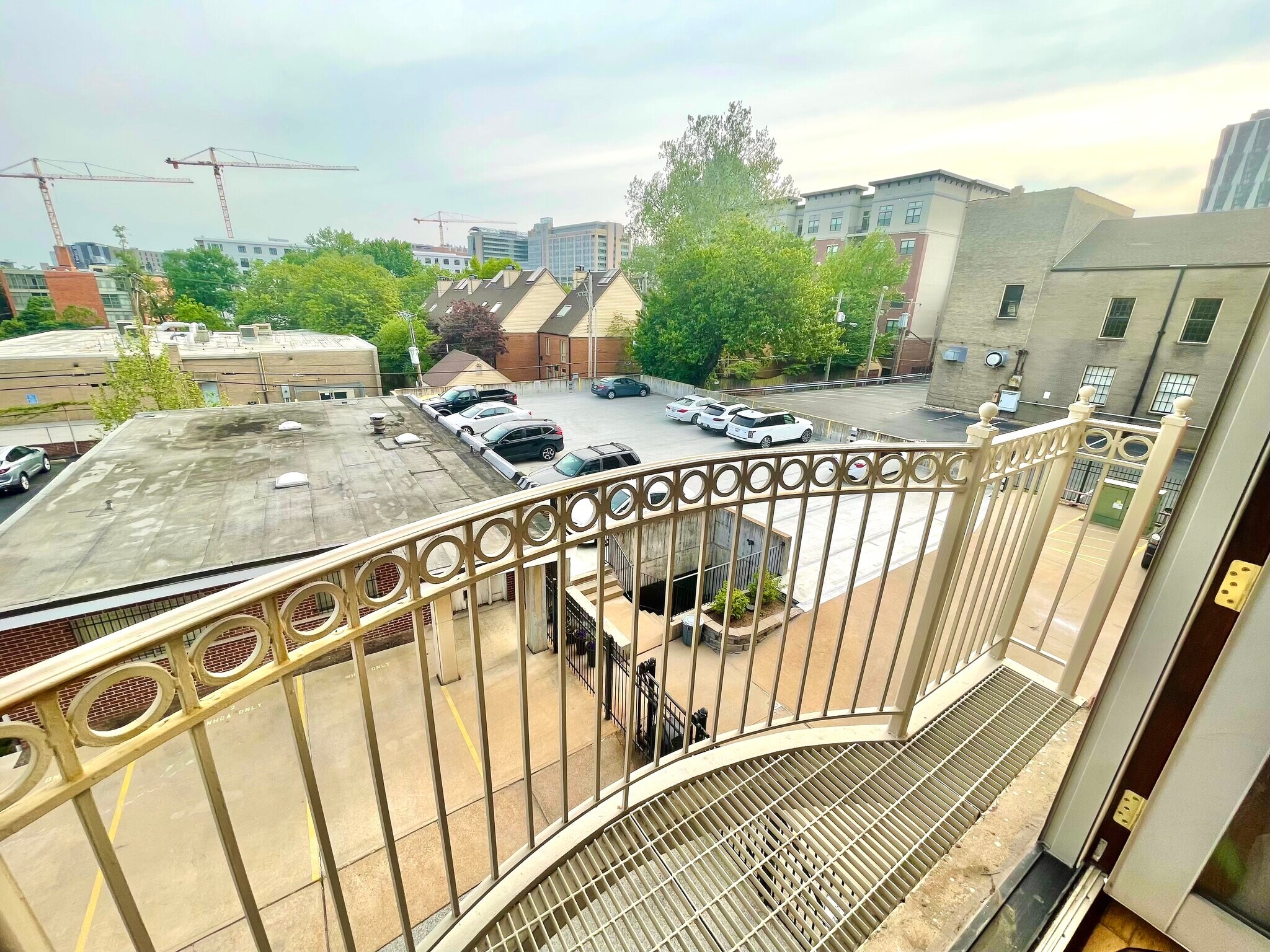 Building Photo - 4540 Lindell Blvd