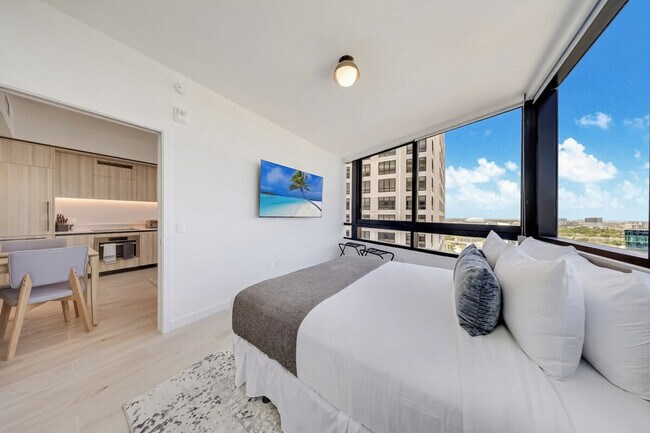 Building Photo - 350 N Miami Ave