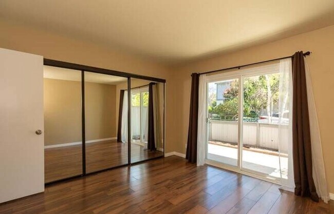 Building Photo - Pristine and Spacious 2-Bedroom in Escondido!