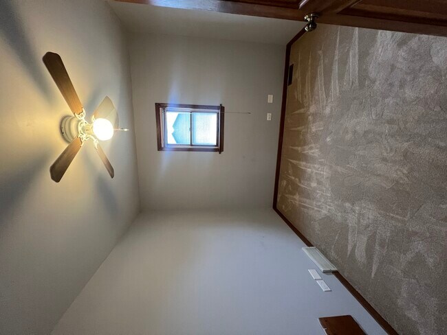 Building Photo - 1300 Wolff Ave