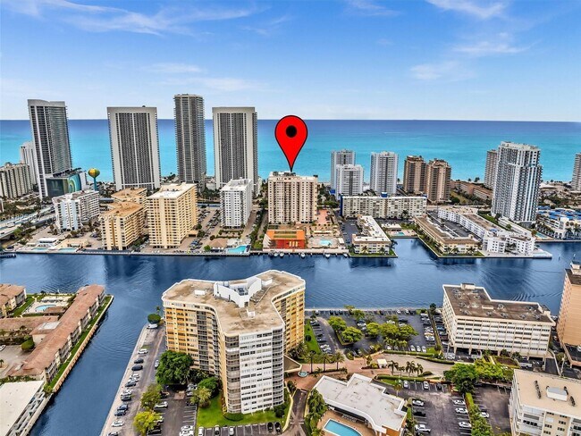 Building Photo - 1865 S Ocean Dr