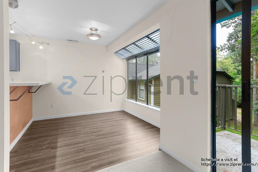 Building Photo - 13801 Old Redmond Rd