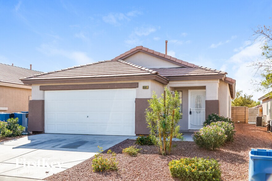 Building Photo - 6561 Duck Hill Springs Dr