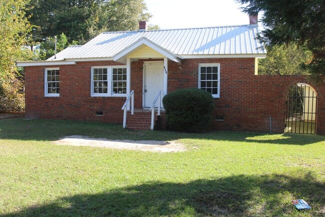 Primary Photo - 956 South St