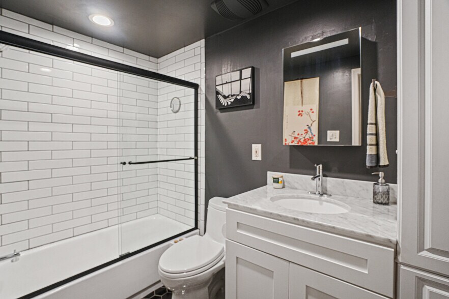 Building Photo - 2007 O St NW