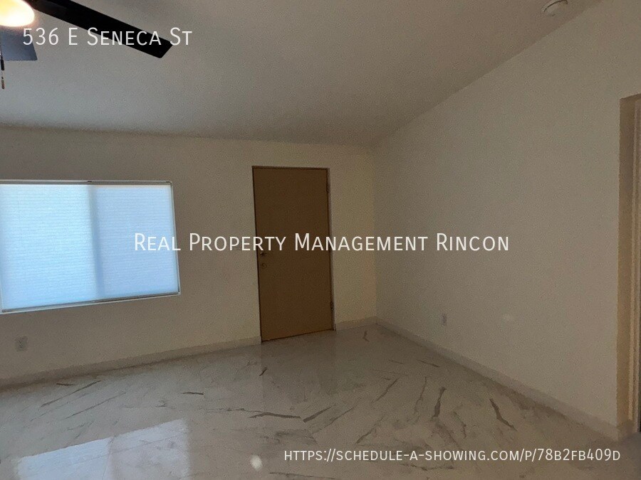 Building Photo - 536 E Seneca St