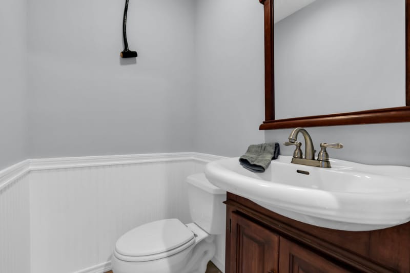 Building Photo - 51 Laurel Ave