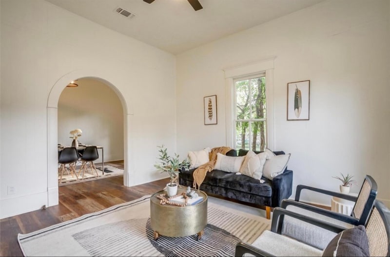 Building Photo - 715 SW 10th St