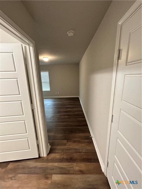 Building Photo - 724 Stonemanor