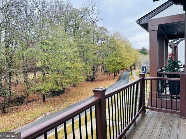 Building Photo - 420 Thatch Ter