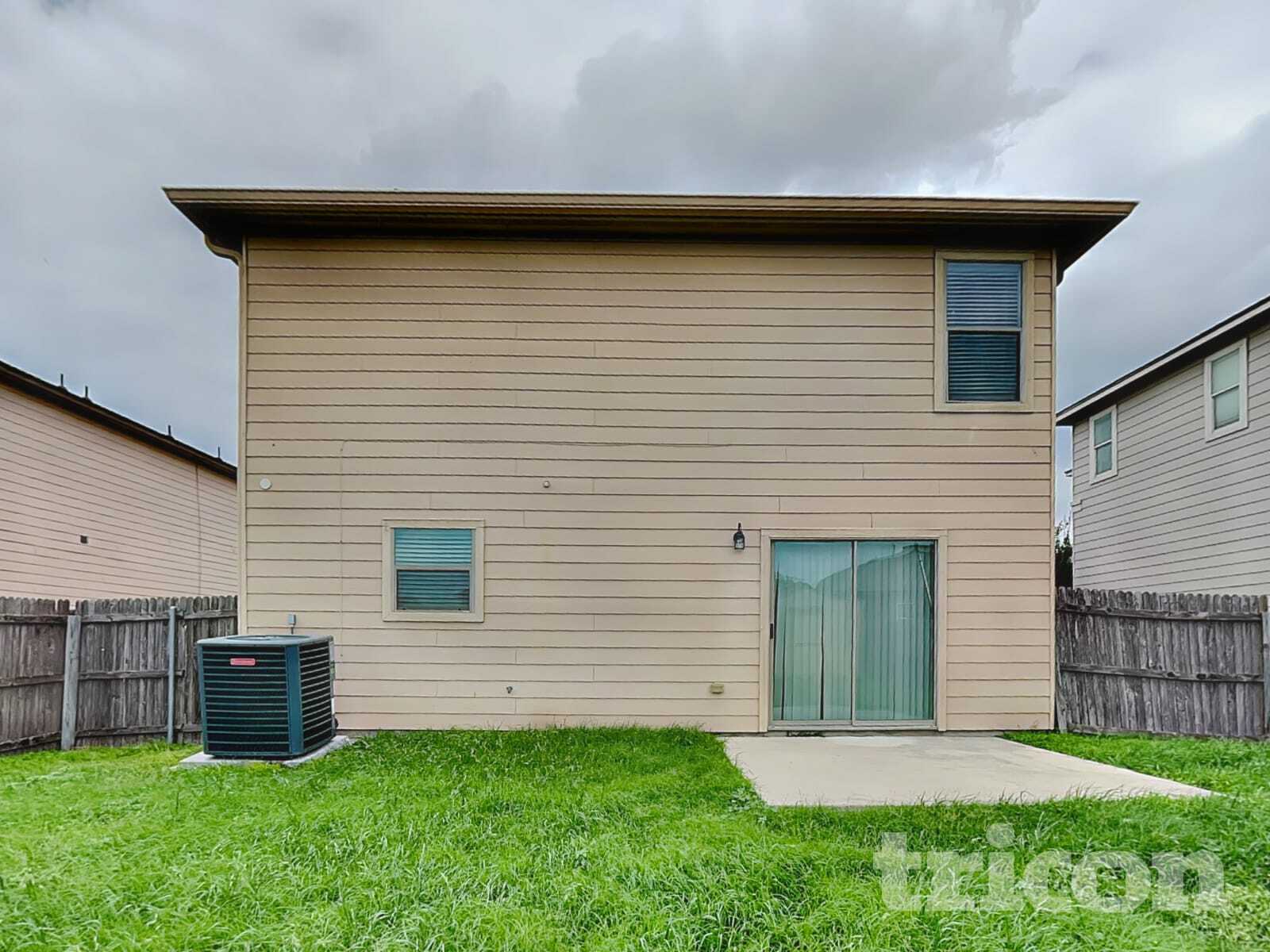 Building Photo - 2310 Cats Paw View