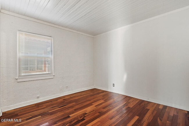 Building Photo - 3410 N Stanton St