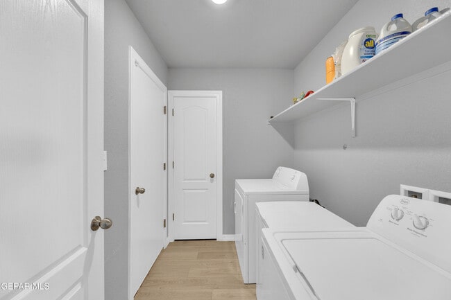 Building Photo - 14557 Desert Poppy Ct